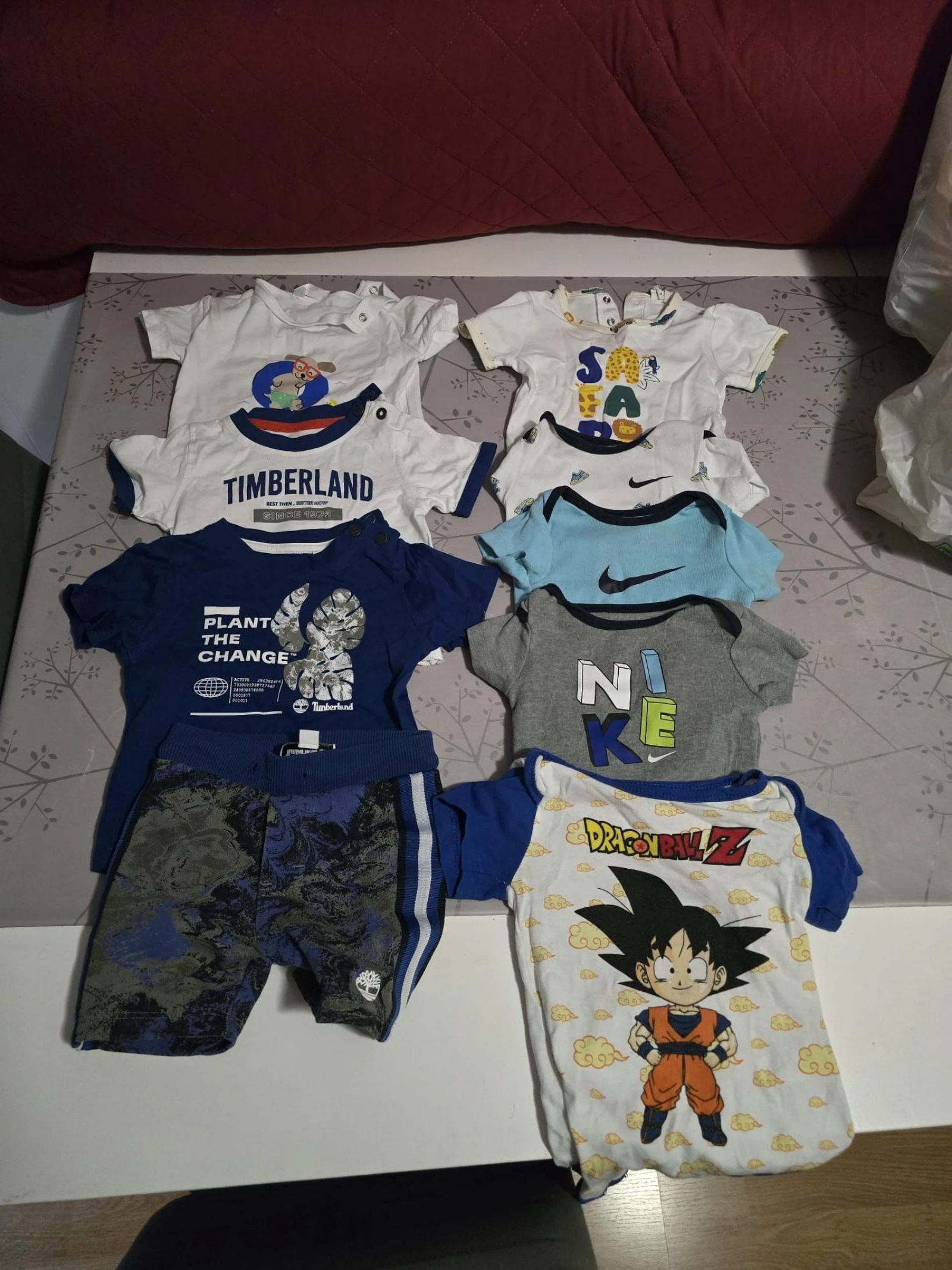 Pack ropa bebé Timberland, Nike, Mayoral Dragon Ball y más | 6-9 meses | 9 prendas